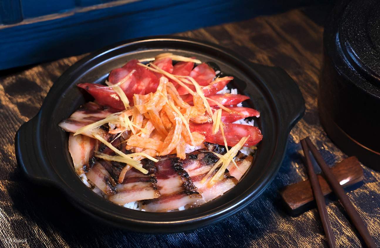 Buffet tại Khách sạn Prudential | Nhà hàng Red Chimneys | Ăn trưa buffet, Ăn tối buffet